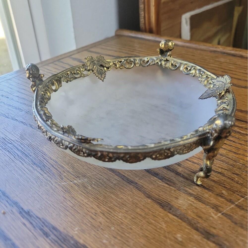 Vtg Cherub Footed Gold Gilt Filigree Bowl Stand w Glass Bowl 6” Diameter Ormolu